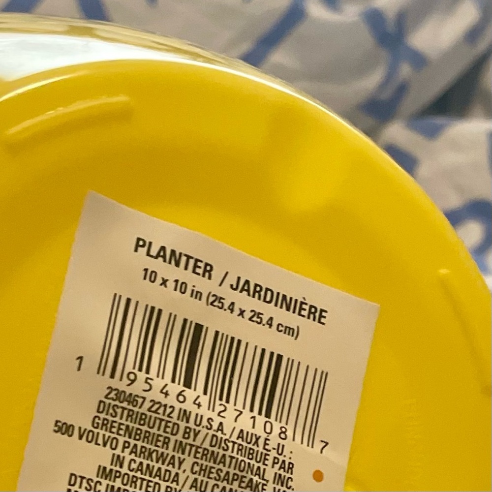 💛 NWT Yellow 10” Planter Flower Pot 💛 - Picture 8 of 8